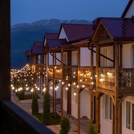 Motives Inn Діліжан Екстер'єр фото